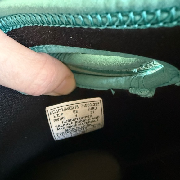 Bogs Kids' Teal Floral Boots size 4 - Picture 5 of 6